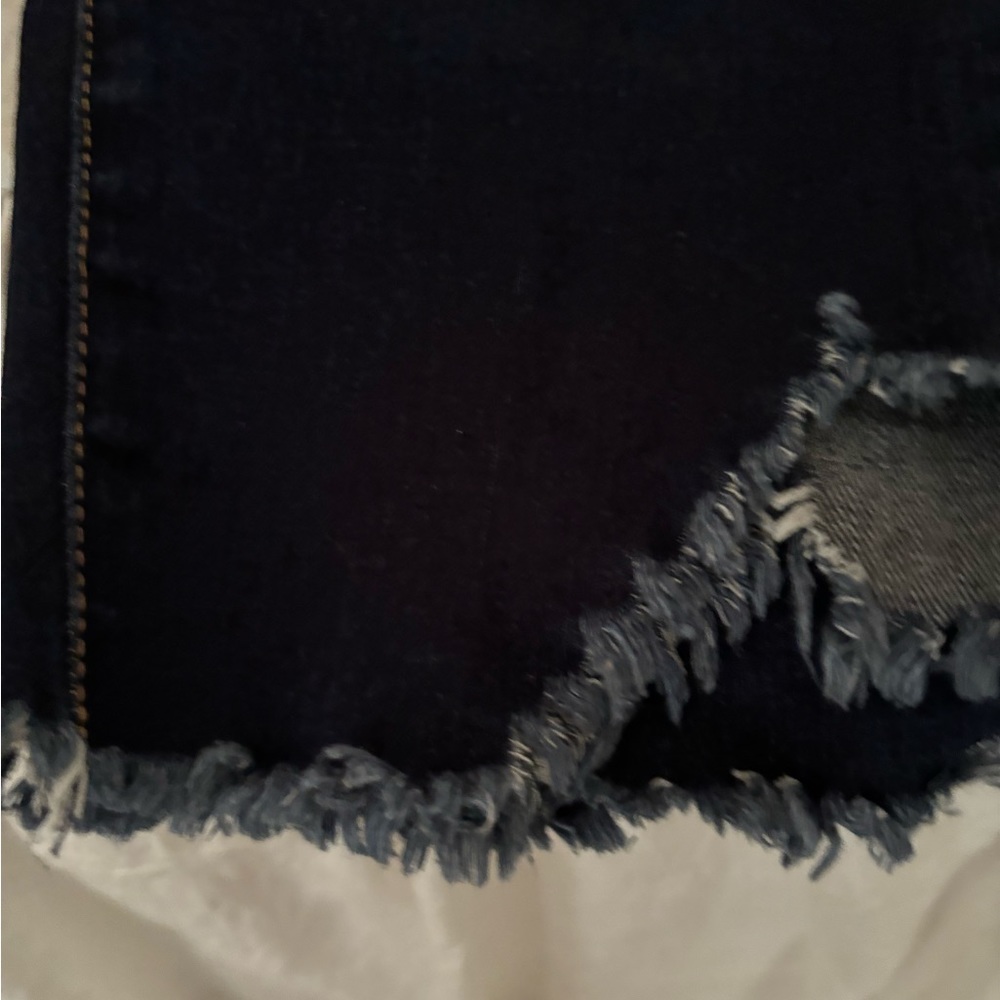 Dark wash frayed Kancan jeans 1xl